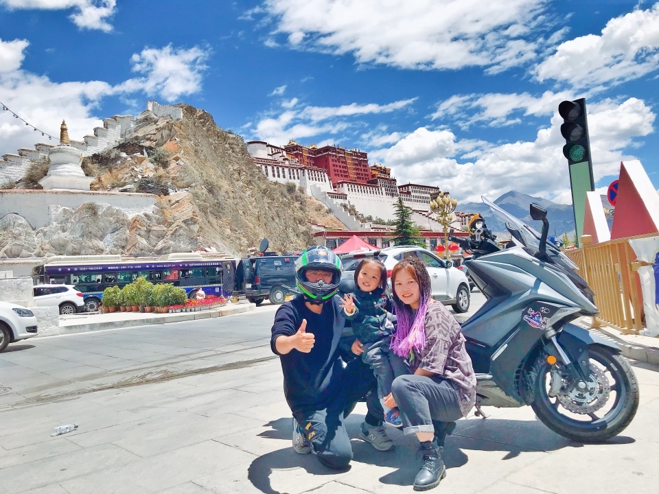 9岁湖北女孩在埃及飚英语霸气维权，爸爸：她5岁开始跨国游学，会灵活应对突发情况