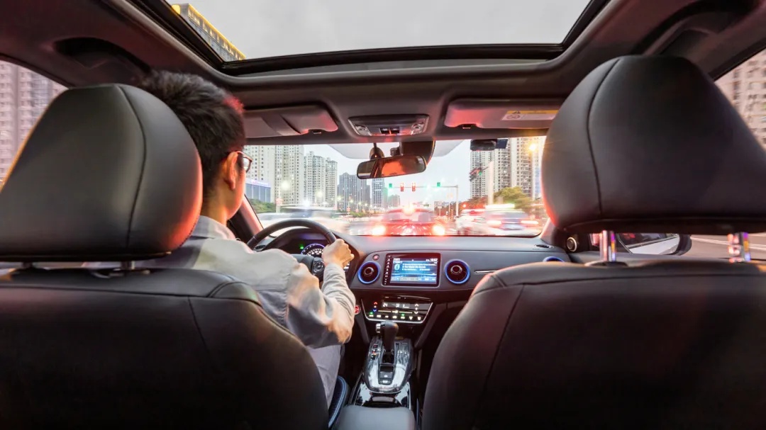 一坐网约车电车就晕车？专家：确实可能增加晕车的概率