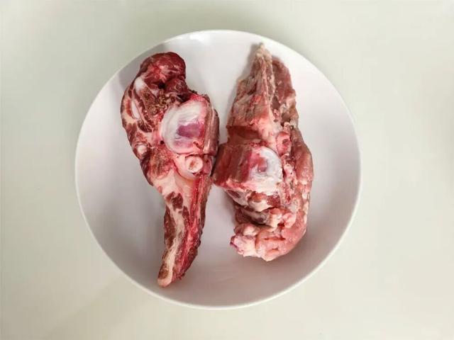 天塌了!这种肉只是看着瘦,其实是热量炸弹!千万别多吃 天塌了!这种肉只是看着瘦,其实是热量炸弹!千万别多吃