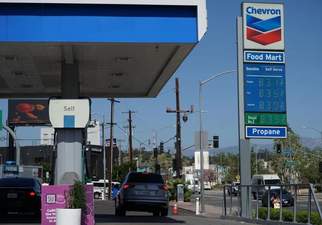 特朗普对伊朗表态前后矛盾，战事速览→