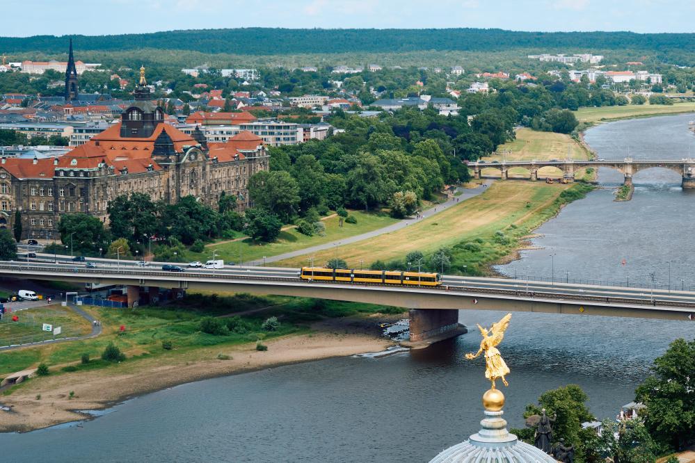 拆除二战遗留炸弹 德国疏散1.8万人