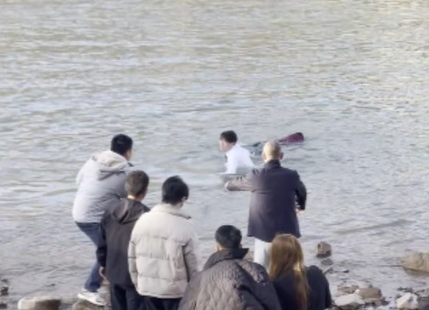 这位兰州大学博士生的朋友圈，火了！