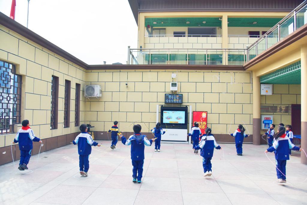 新学期来啦！让每一位学生“身上有汗、眼里有光”