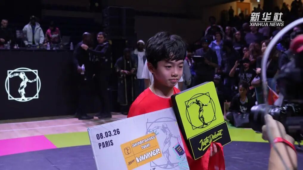14岁中国“小孩哥”，拿下全球总冠军！