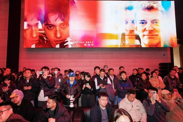 凯迪拉克F1车队领队格雷姆・洛登眼中的周冠宇：有能力也极具智慧