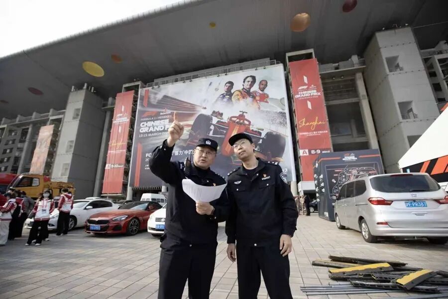 上海市民注意!大事件预警,23万车迷正在路上!有人住酒店花了38倍价钱,有人盯着1.8秒换胎看半天 上海市民注意!大事件预警,23万车迷正在路上!有人住酒店花了38倍价钱,有人盯着1.8秒换胎看半天