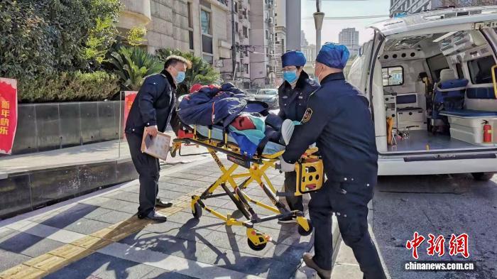 上海在全国率先构建医疗救护员职业发展通道 上海在全国率先构建医疗救护员职业发展通道