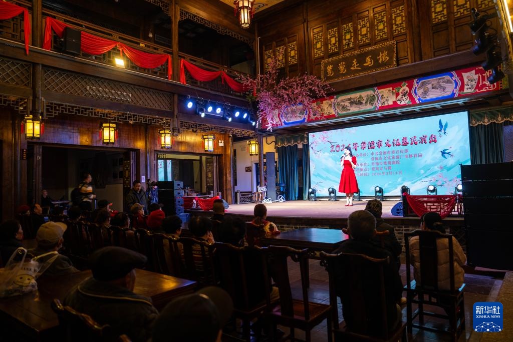 湖南常德:一水柔蓝 烟火两岸 湖南常德:一水柔蓝 烟火两岸