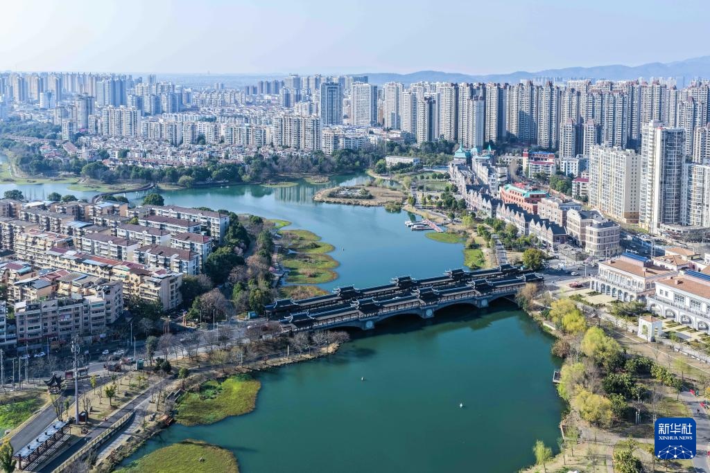 湖南常德:一水柔蓝 烟火两岸 湖南常德:一水柔蓝 烟火两岸