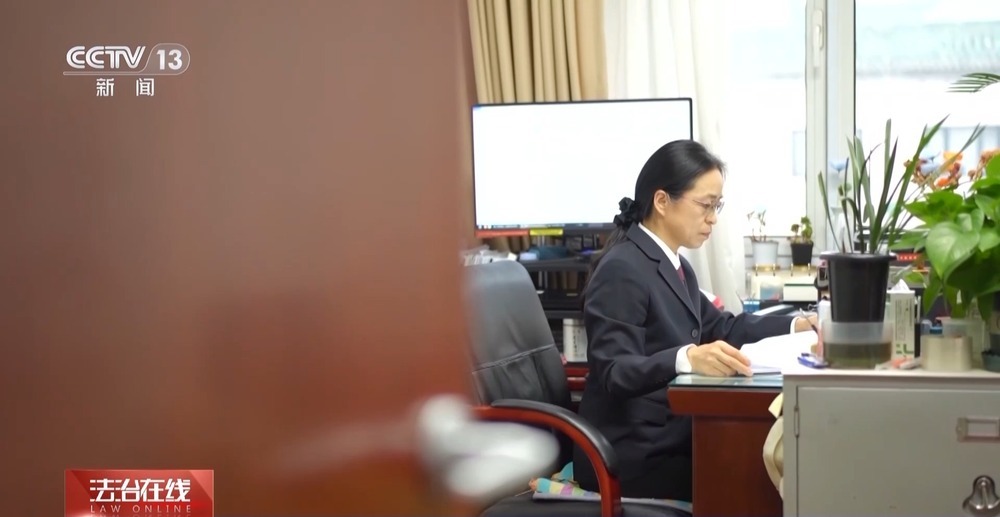 法治在线丨上班途中遇事故难以认定工伤?司法机关履行职责保护劳动者权益 法治在线丨上班途中遇事故难以认定工伤?司法机关履行职责保护劳动者权益