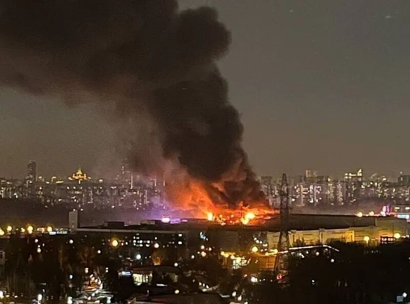 俄莫斯科州音乐厅恐袭案宣判:15人被判处终身监禁,其余4人被判处有期徒刑 俄莫斯科州音乐厅恐袭案宣判:15人被判处终身监禁,其余4人被判处有期徒刑