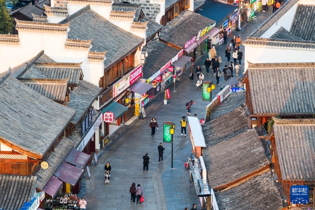 湖南常德:一水柔蓝 烟火两岸 湖南常德:一水柔蓝 烟火两岸