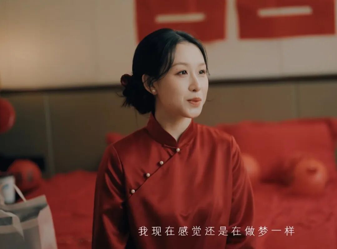 天降顶流伴郎!吴彦祖率先冲进门找婚鞋,伴娘一句话笑翻全网 天降顶流伴郎!吴彦祖率先冲进门找婚鞋,伴娘一句话笑翻全网