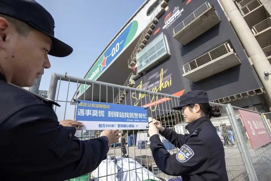 上海市民注意!大事件预警,23万车迷正在路上!有人住酒店花了38倍价钱,有人盯着1.8秒换胎看半天 上海市民注意!大事件预警,23万车迷正在路上!有人住酒店花了38倍价钱,有人盯着1.8秒换胎看半天