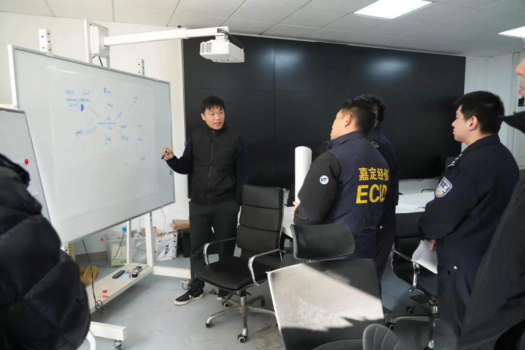 净化金融消费市场 守好群众钱袋子 上海警方严厉打击侵害金融消费者权益违法犯罪 净化金融消费市场 守好群众钱袋子 上海警方严厉打击侵害金融消费者权益违法犯罪