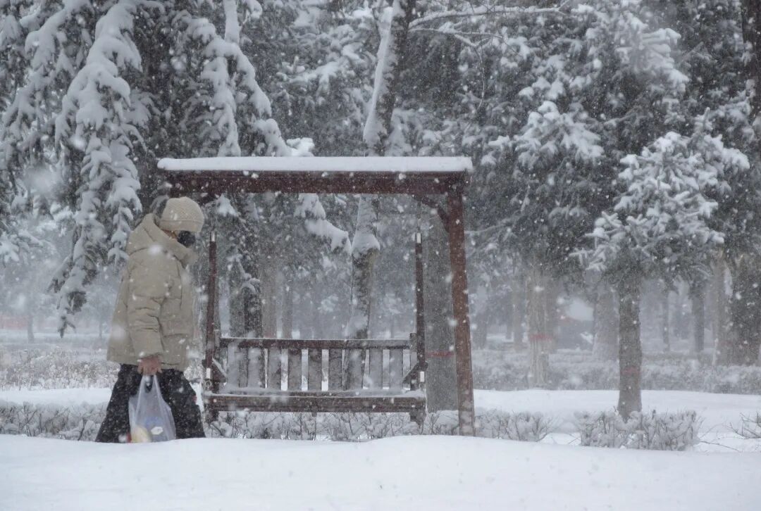 陡降7~10℃!重庆将迎大雨+阵风天气!晒被子、晾衣服、出门耍都要抓紧了! 陡降7~10℃!重庆将迎大雨+阵风天气!晒被子、晾衣服、出门耍都要抓紧了!