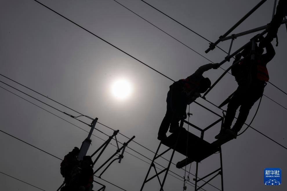 哈伊高铁“四电”工程建设进入冲刺阶段 哈伊高铁“四电”工程建设进入冲刺阶段