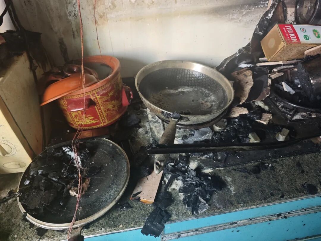 最贵的一通电话!接完家没了…… 最贵的一通电话!接完家没了……