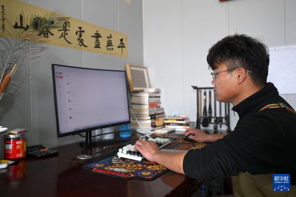 “90后”新农人的水上春耕季 “90后”新农人的水上春耕季