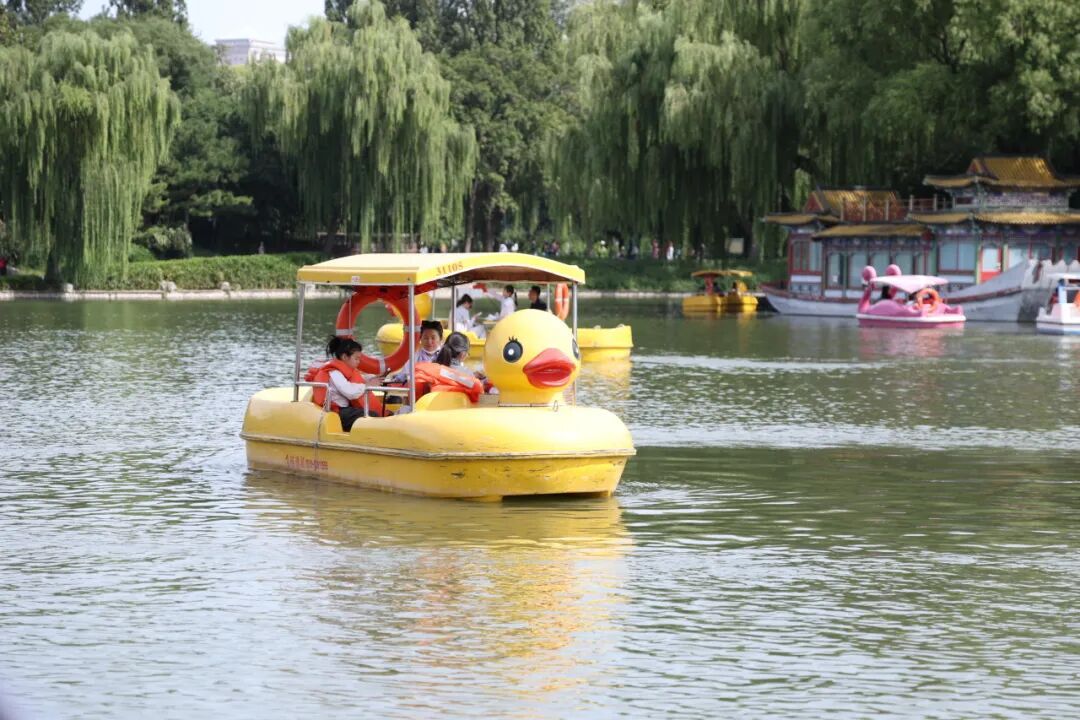 明起，北京五家市属公园游船开航！