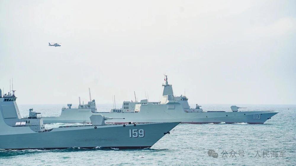 万吨大驱再添新成员 直击109、110首训现场