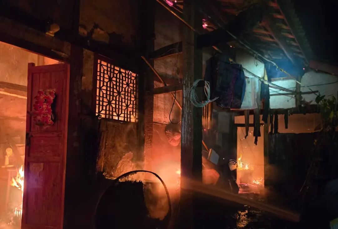 一个小疏忽,差点烧光一家店! 一个小疏忽,差点烧光一家店!