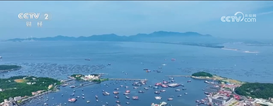 11万亿元、5.5%!2025年海洋经济亮点频出 蓝色引擎”动力澎湃 11万亿元、5.5%!2025年海洋经济亮点频出 蓝色引擎”动力澎湃