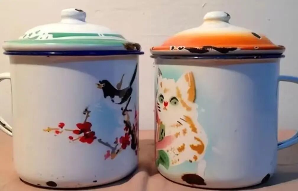 这6种杯子不能拿来装开水,小心热水变“毒水” 这6种杯子不能拿来装开水,小心热水变“毒水”