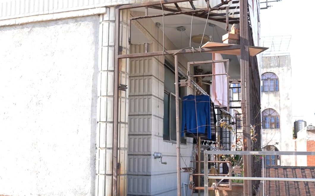 凌晨突发大火,一家6人靠这招“死里逃生” 凌晨突发大火,一家6人靠这招“死里逃生”