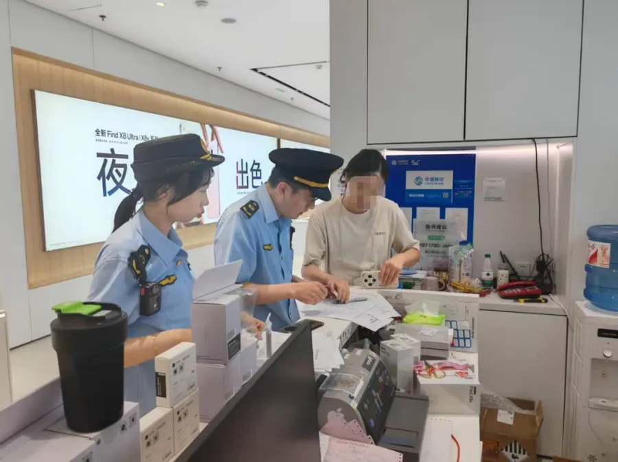 机顶盒一天“躺赚”两元?一场所谓“财富晚宴”,邀请400多位老人参加...... 机顶盒一天“躺赚”两元?一场所谓“财富晚宴”,邀请400多位老人参加......