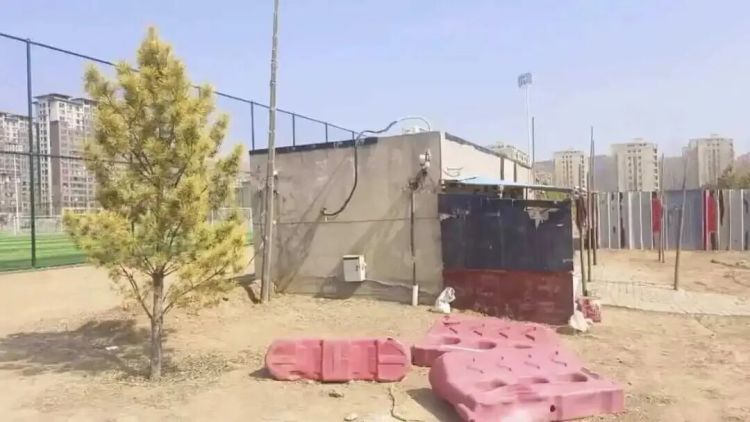 小区上万人吃了近十年井水，“水垢多还偶尔有虫卵”？！官方通报