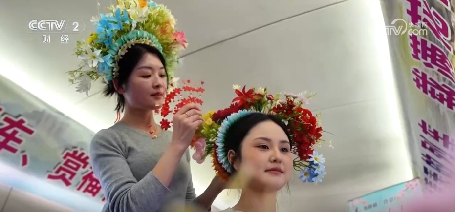 共赴“繁花”之约 多地赏花新玩法让“春日流量”变成“消费留量” 共赴“繁花”之约 多地赏花新玩法让“春日流量”变成“消费留量”