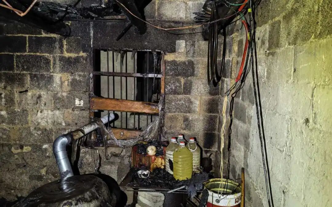 民房发生火灾!这些安全隐患你家可能也有,赶紧自查! 民房发生火灾!这些安全隐患你家可能也有,赶紧自查!