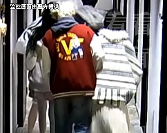 女子藏在衣柜的保险箱丢失,结局让人意外 女子藏在衣柜的保险箱丢失,结局让人意外