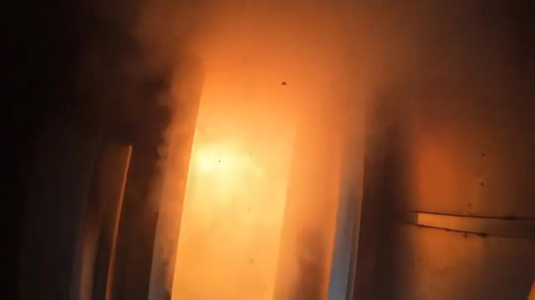 高楼大火,50人无一伤亡!就因为做到…… 高楼大火,50人无一伤亡!就因为做到……