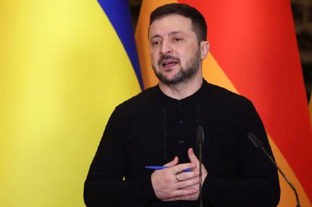 伊朗官员：将把乌克兰当作合法打击目标