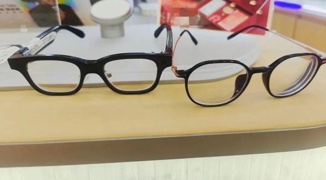 AI智能眼镜火了,东北网友担心:洗大澡时会不会被拍照? AI智能眼镜火了,东北网友担心:洗大澡时会不会被拍照?