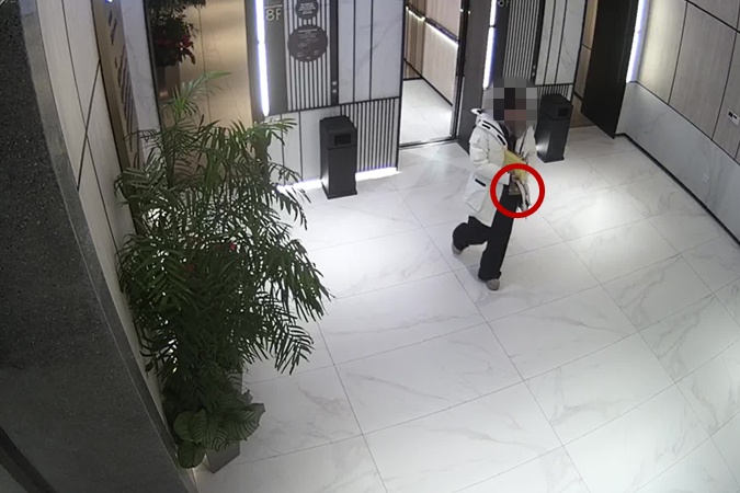 最亲的人伤我最深…… 最亲的人伤我最深……