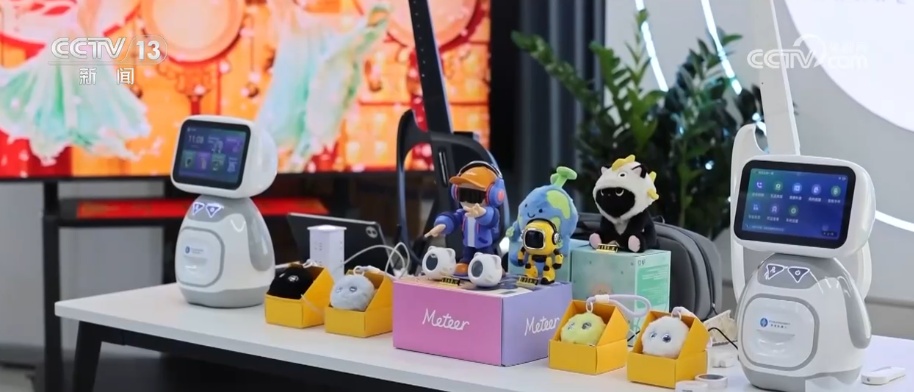 生意旺!从生活小物到硬核科技 义乌跨境贸易跑出春日“加速度” 生意旺!从生活小物到硬核科技 义乌跨境贸易跑出春日“加速度”