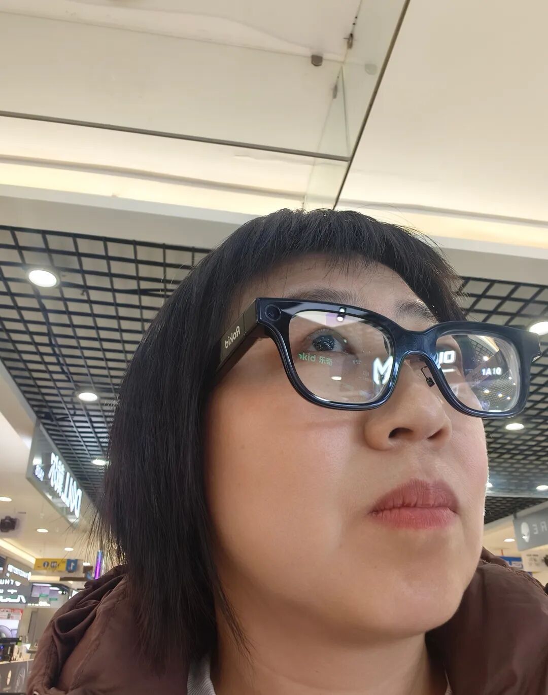 AI智能眼镜火了,东北网友担心:洗大澡时会不会被拍照? AI智能眼镜火了,东北网友担心:洗大澡时会不会被拍照?