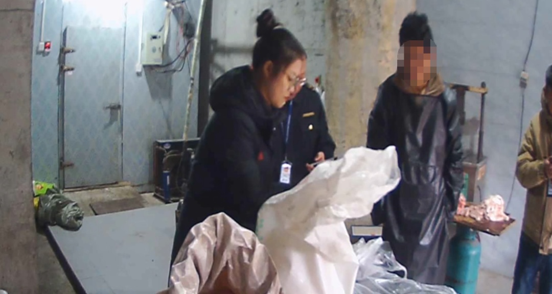 用工业松香给猪头肉“美容”?贵州盘州查获5800余斤,涉案20余万,市监公安联合查处 用工业松香给猪头肉“美容”?贵州盘州查获5800余斤,涉案20余万,市监公安联合查处