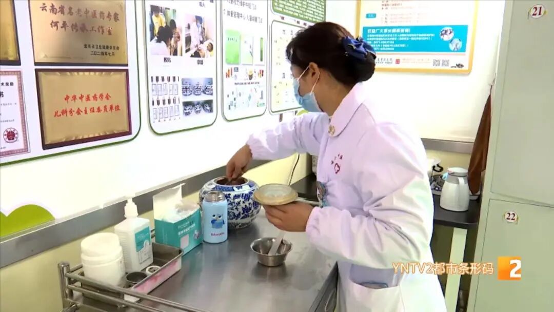 春季长高黄金期,中医“生长贴”火了?医生提醒:对症是关键,别盲目跟风! 春季长高黄金期,中医“生长贴”火了?医生提醒:对症是关键,别盲目跟风!