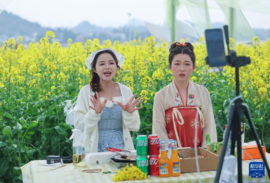 浙江建德:“以花为媒”释放“春日经济”消费新活力 浙江建德:“以花为媒”释放“春日经济”消费新活力