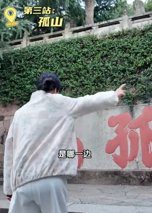 知名女演员在杭州坐公交:又回到熟悉的地方,网友:我的童年回忆啊 知名女演员在杭州坐公交:又回到熟悉的地方,网友:我的童年回忆啊