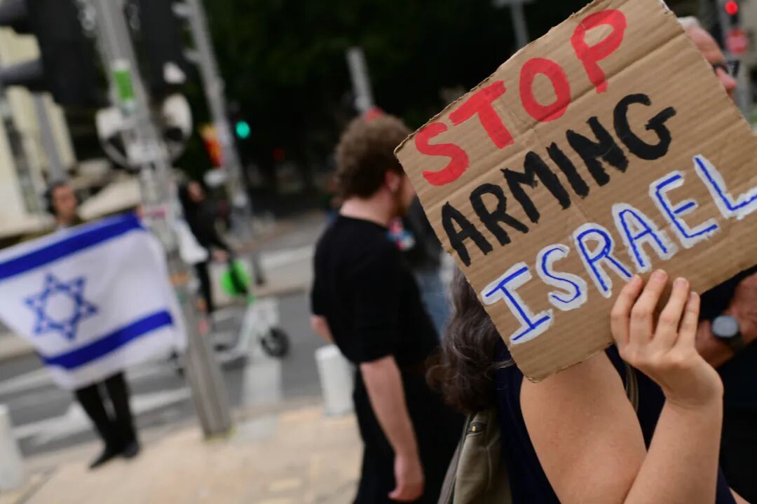 以色列向以黎边境增兵 新华社记者亲历火箭弹袭击! 以色列向以黎边境增兵 新华社记者亲历火箭弹袭击!