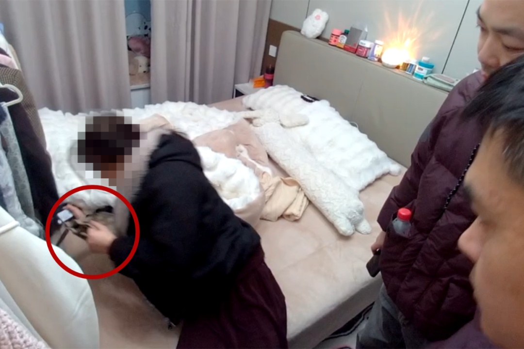 最亲的人伤我最深…… 最亲的人伤我最深……