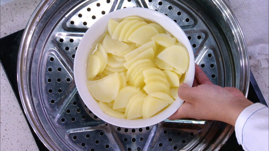 一种主食是土中“金疙瘩”，能喂养益生菌，控糖又降脂，帮你减肥