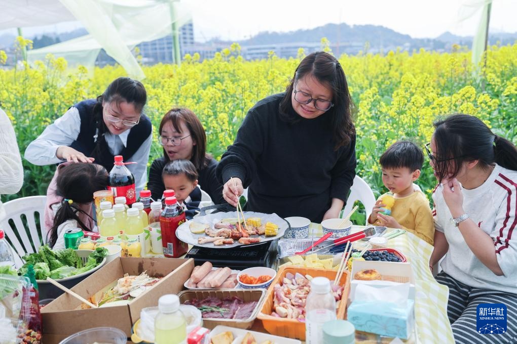 浙江建德:“以花为媒”释放“春日经济”消费新活力 浙江建德:“以花为媒”释放“春日经济”消费新活力