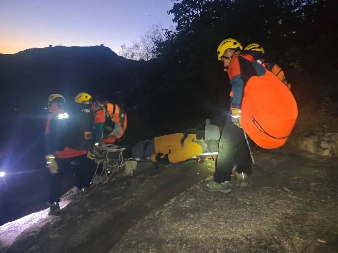 江西省九江市湖口县发生一起户外岩降事故,造成3人死亡,事故具体原因仍在调查 江西省九江市湖口县发生一起户外岩降事故,造成3人死亡,事故具体原因仍在调查
