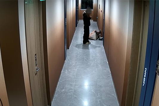 最亲的人伤我最深…… 最亲的人伤我最深……